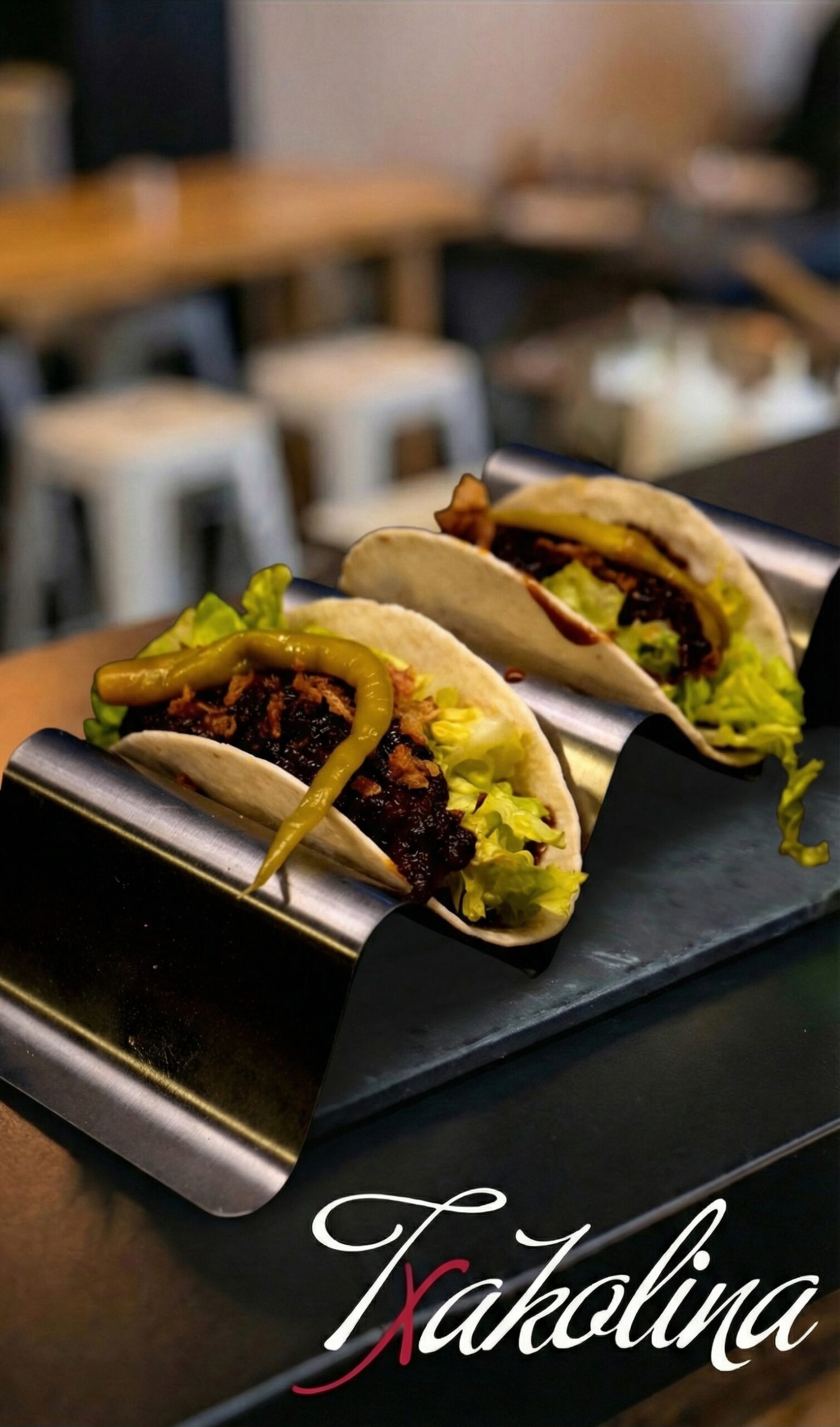 taco de rabo de toro en Txakolina Cava Baja La Latina